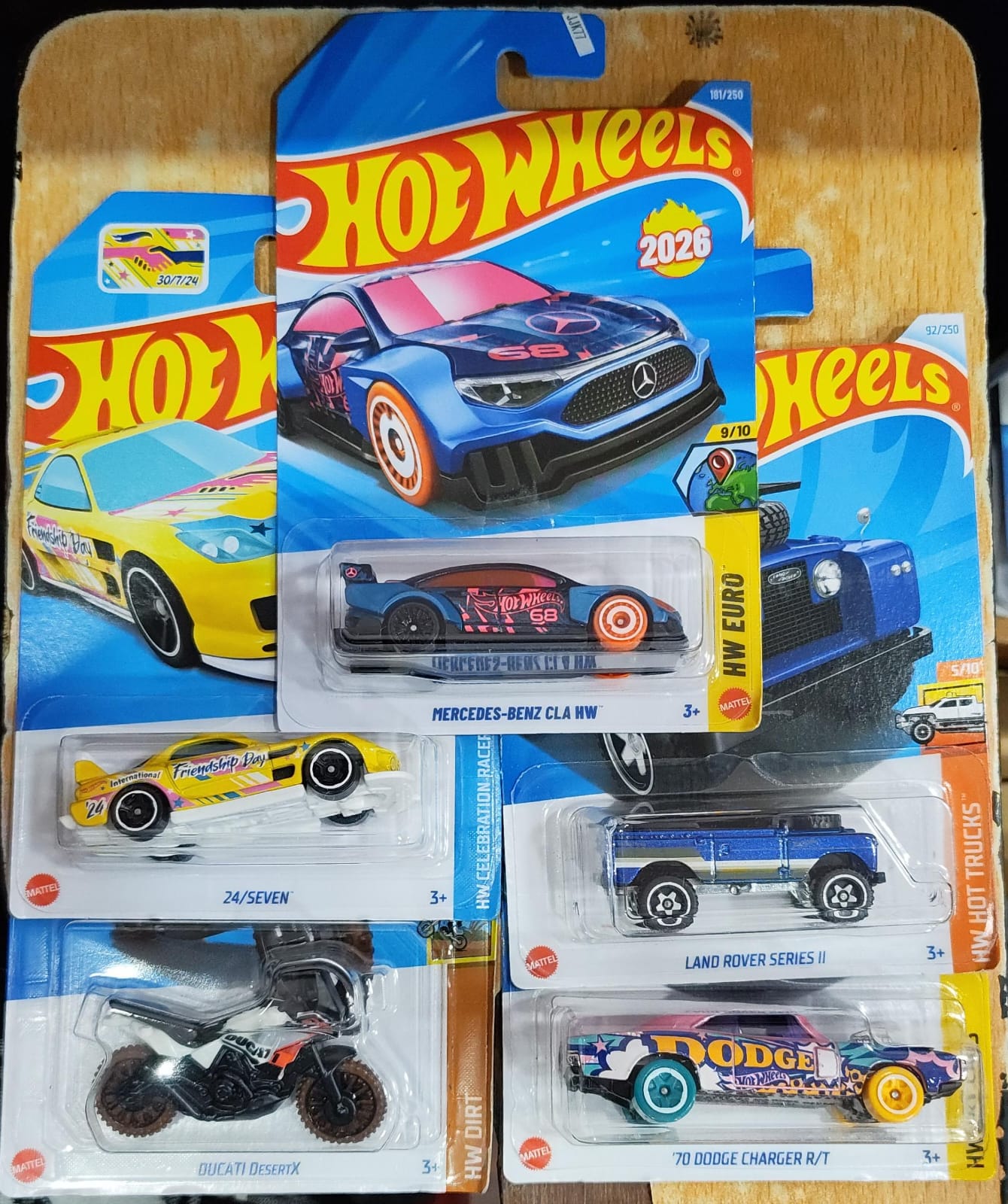 Hot Wheels Mainline - L Case (2025) - Combo Pack of 5 Cars - Long Card