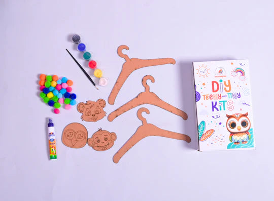 ilearnngrow Teeny Tiny DIY Wooden Hanger Set of 3 – Paint & Decor Craft Kit for Kids
