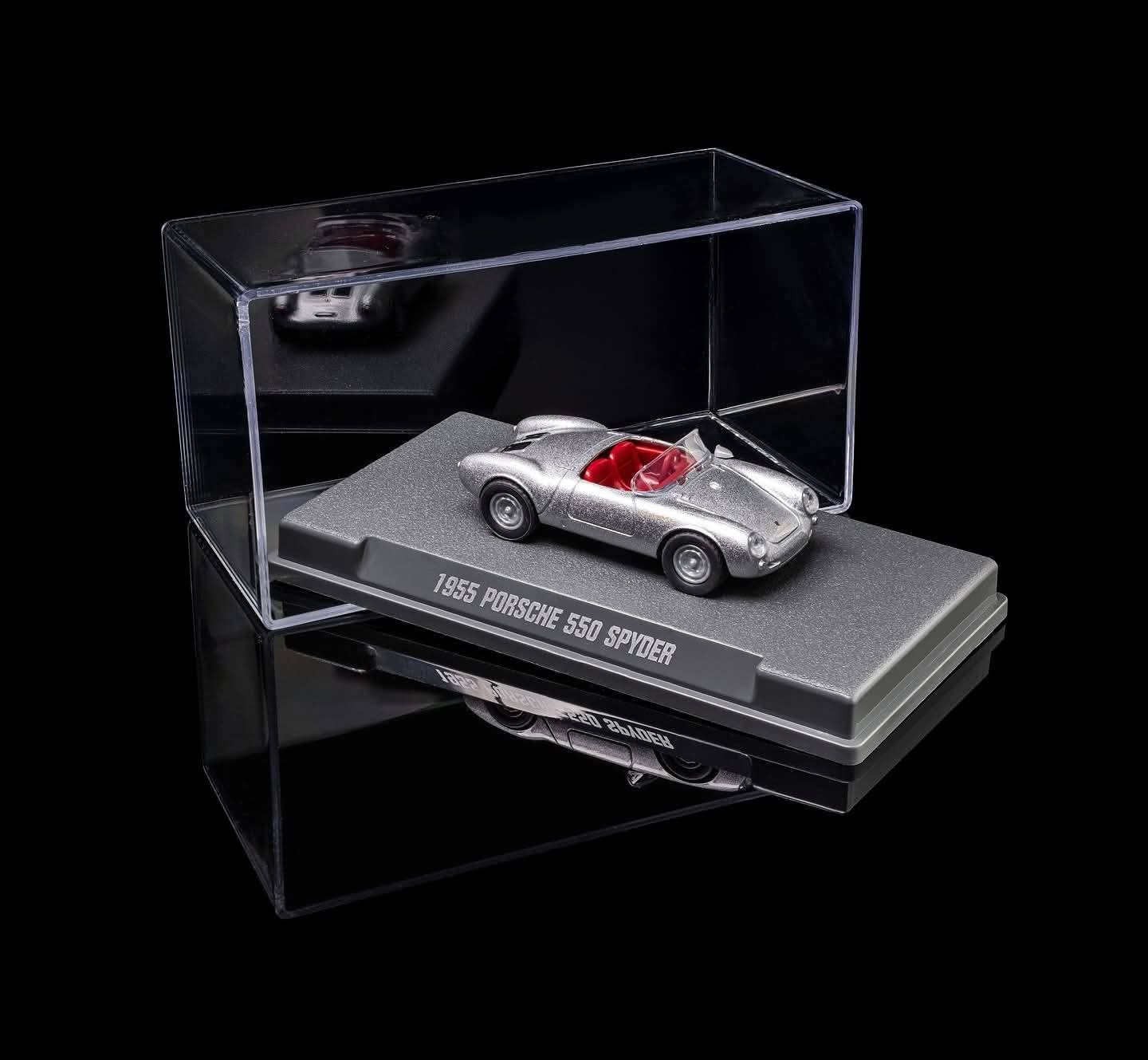 Majorette - Collector Edition - Combo pack of 2 Cars - 1955 Porsche 550 Spyder & 1995 Honda NSX-R GT