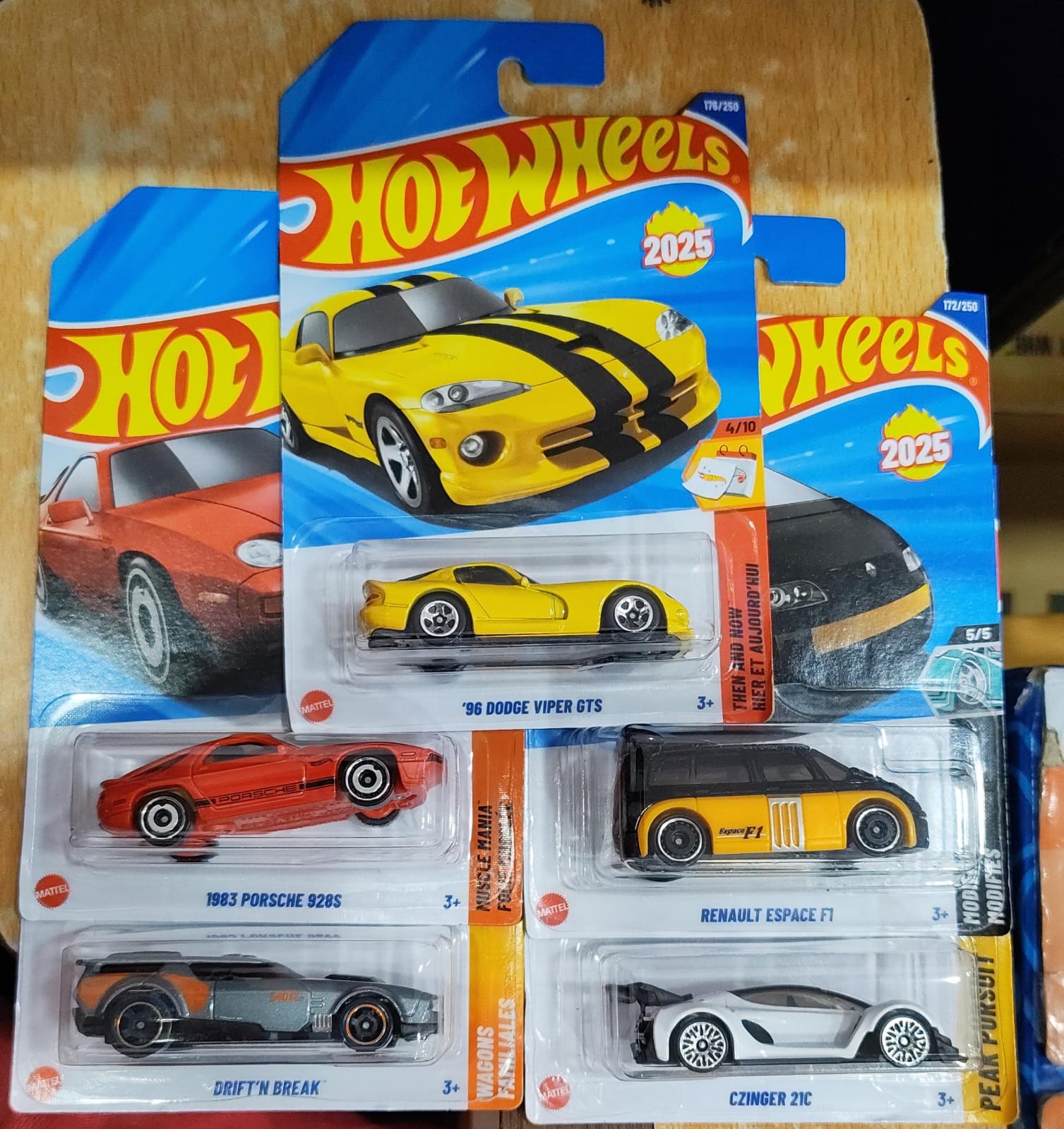 Hot Wheels Mainline - Combo Pack of 5 Cars - Mix Case 0