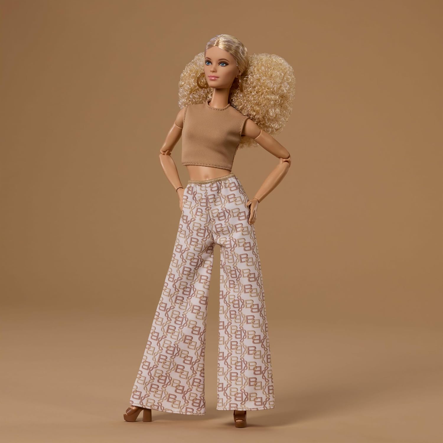 Barbie Basics Model Collector Fashion Doll 07 with Blonde Hair & White Print Pants, Universal-fit Fashions & Posable Body | White Print Pants, Universal-Fit Fashions, Posable Body