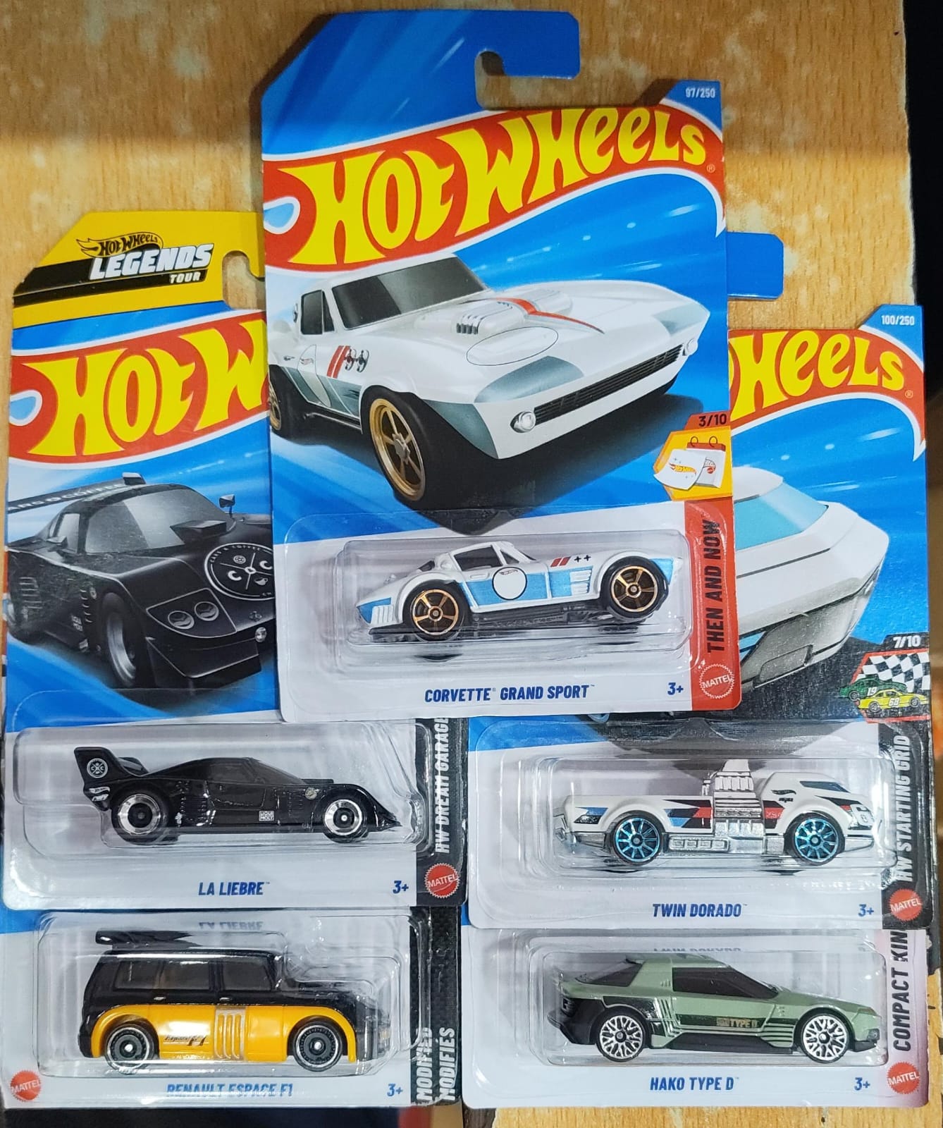 Hot Wheels Mainline - D Case Mix Combo Car - Long Card