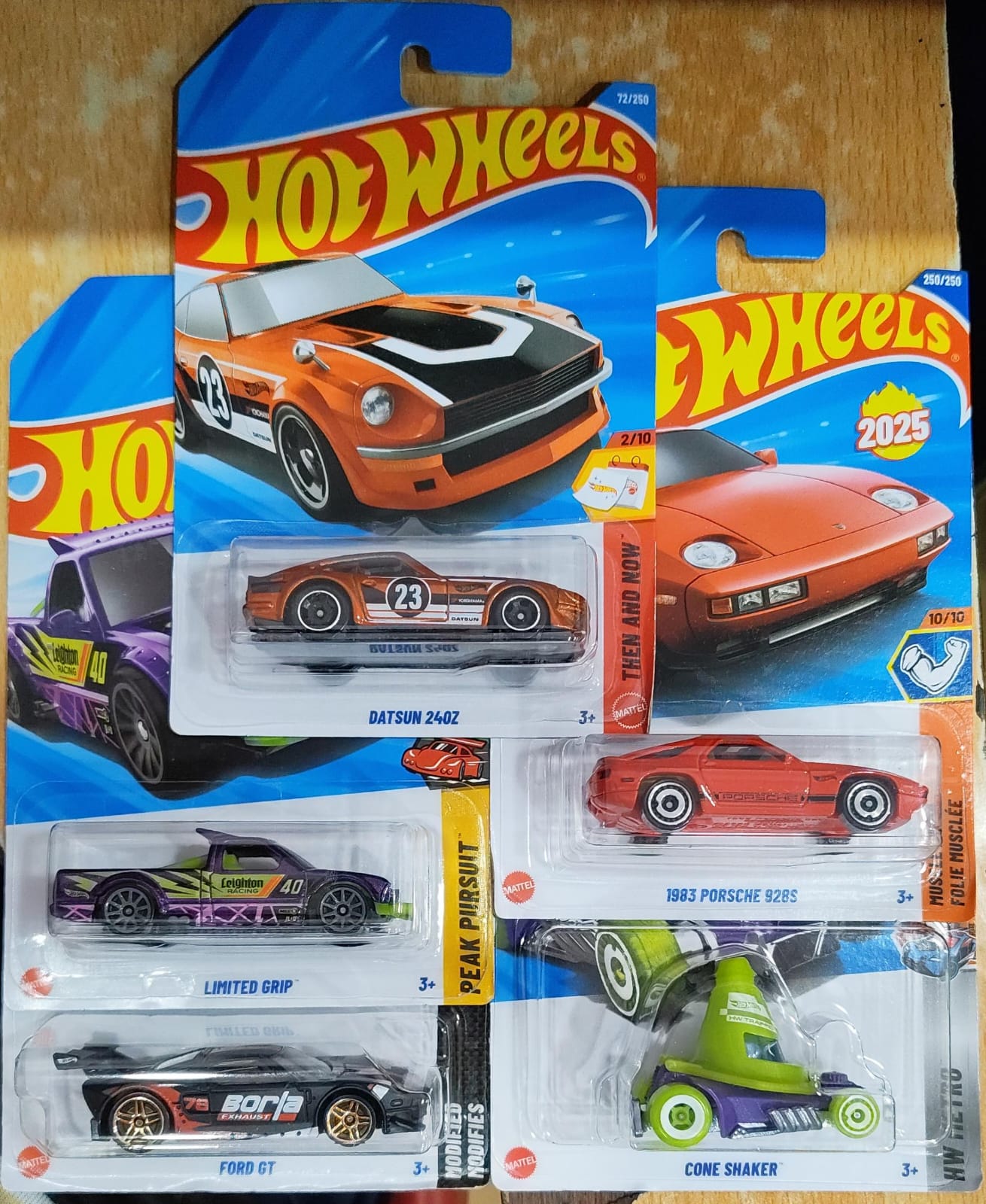 Hot Wheels Mainline - D Case Mix Combo Car - Long Card