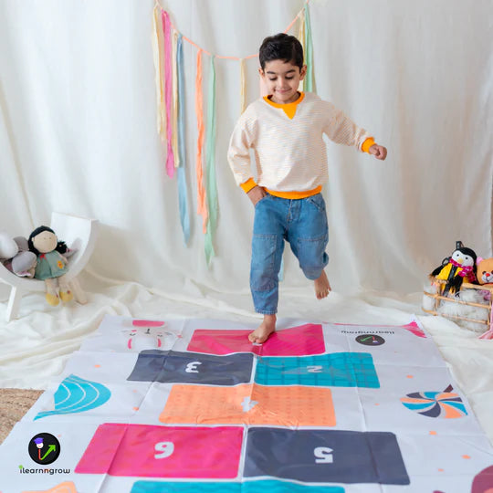 ilearnngrow Hop Scotch Play Mat - Multicolor