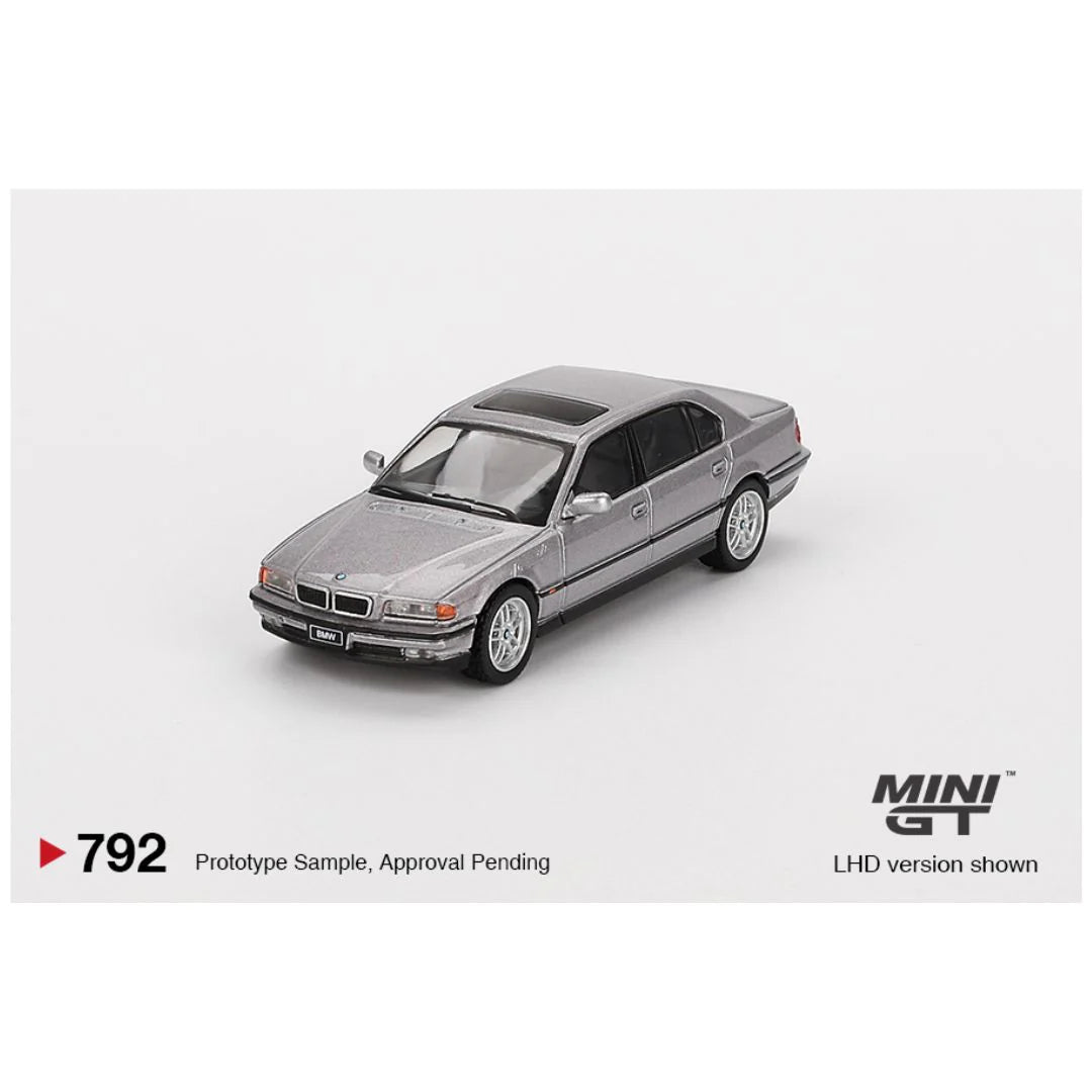 Mini GT #792: BMW 750IL Aspen Silver Metallic