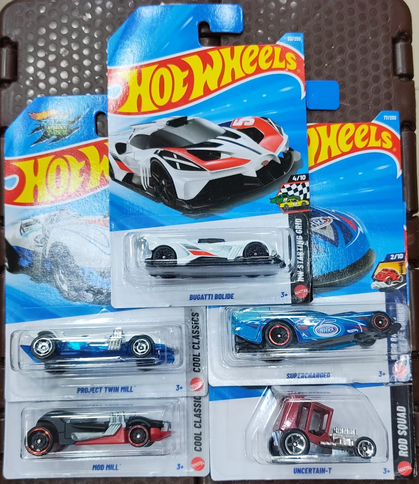 Hot Wheels Mainline - Pack of 5 Cars - L Case 2026