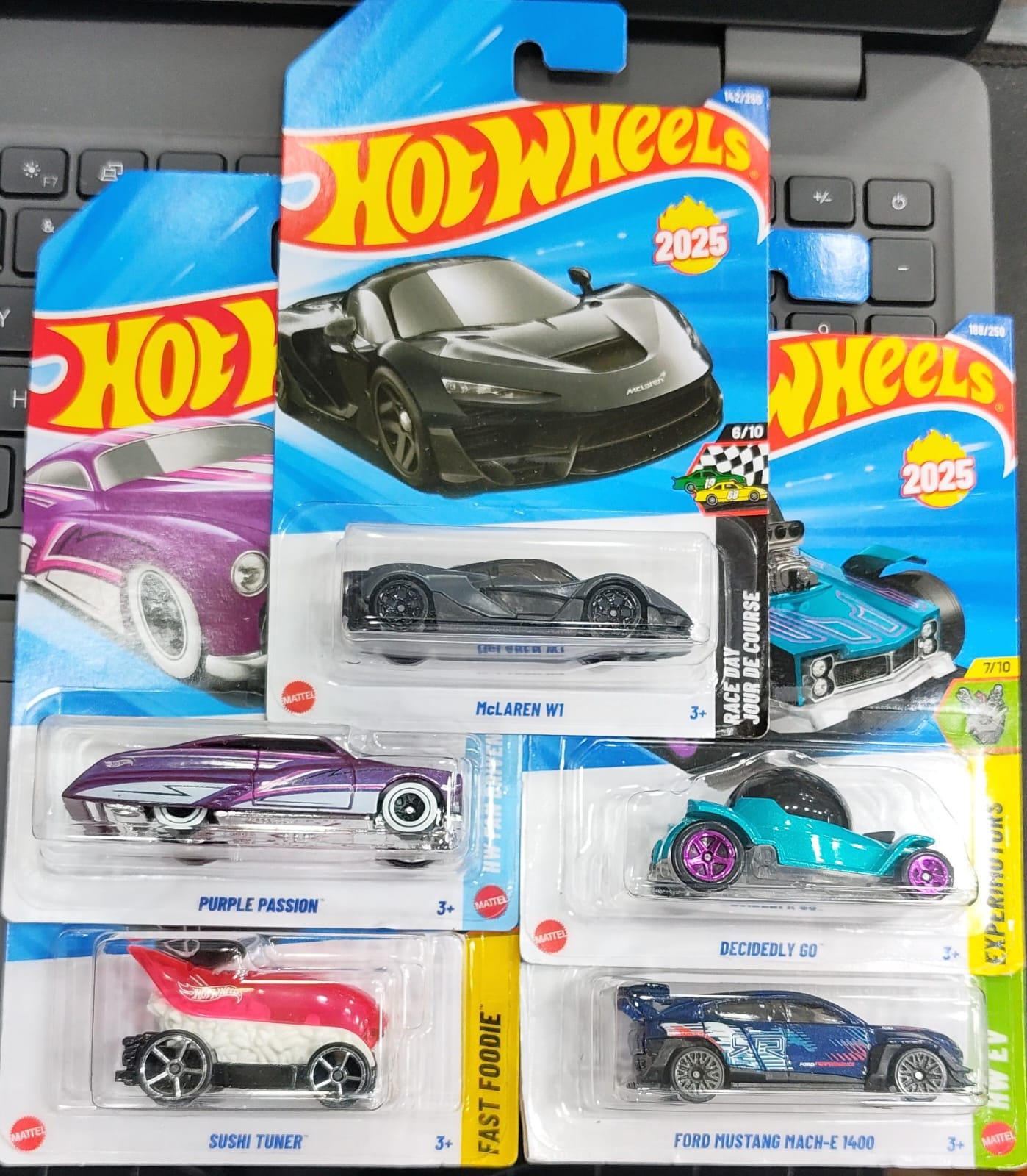Hot Wheels Mainline - Mix Combo Pack of 5 Cars - Long Card - 001