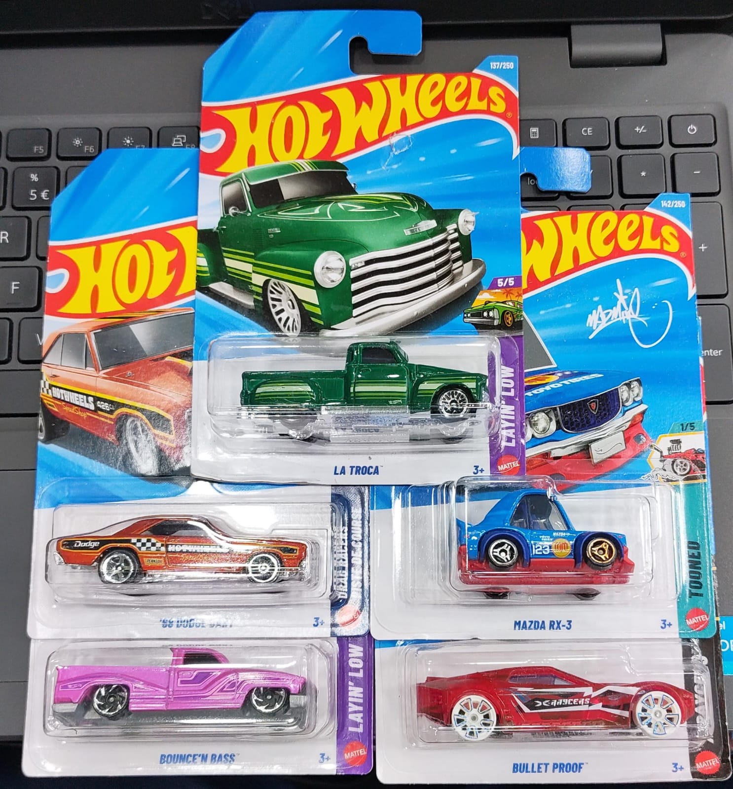 Hot Wheels Mainline - Combo Pack of 5 Cars - F Case 2026 - Long Card - Card Cracked