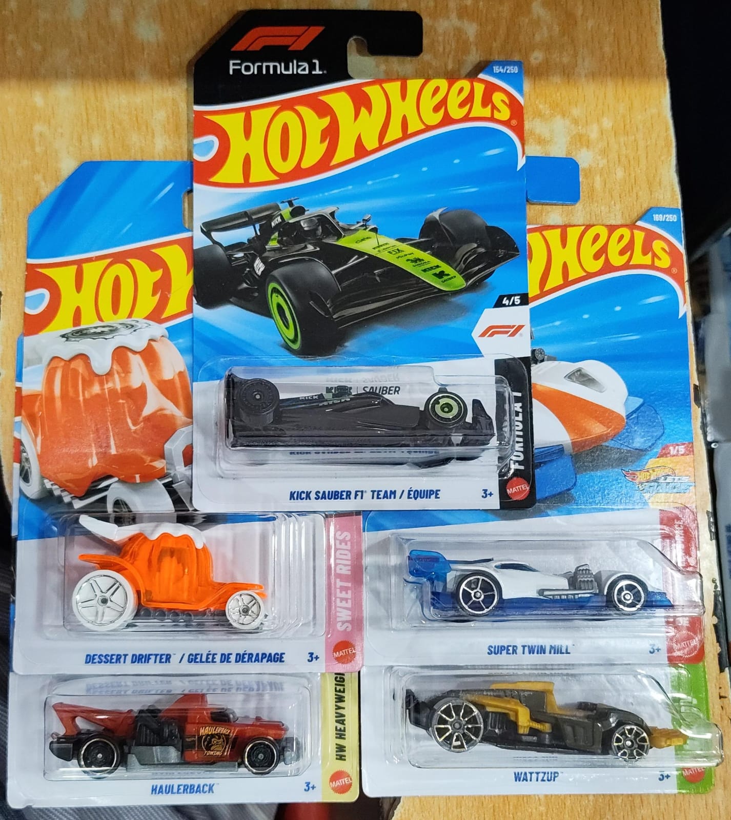 Hot Wheels Mainline - J Case 2026 Combo Pack of 5 Cars - Long Card