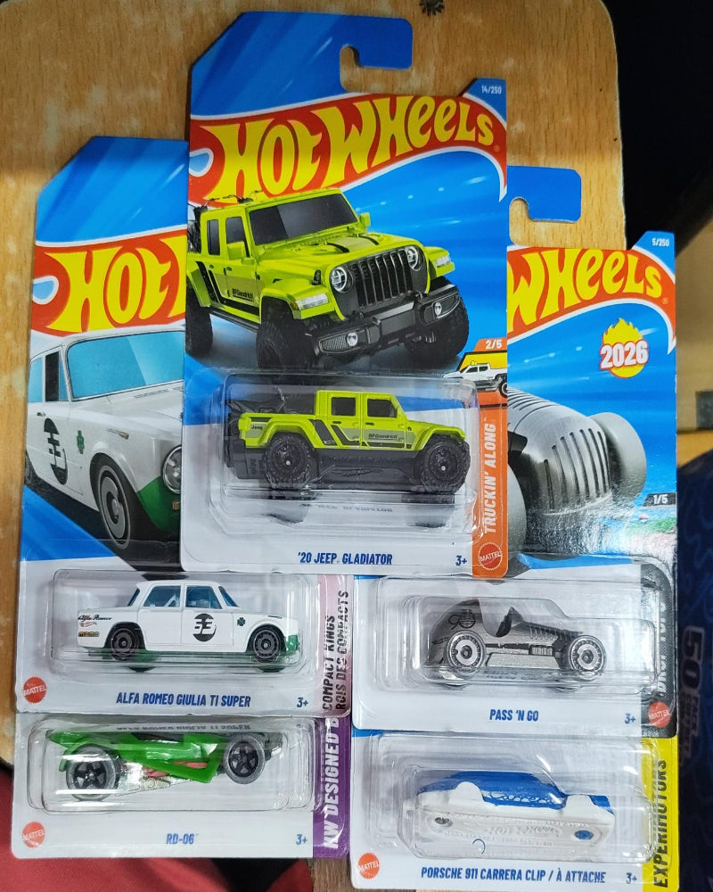 Hot Wheels Mainline - Combo Pack of 5 Cars - Mix Case