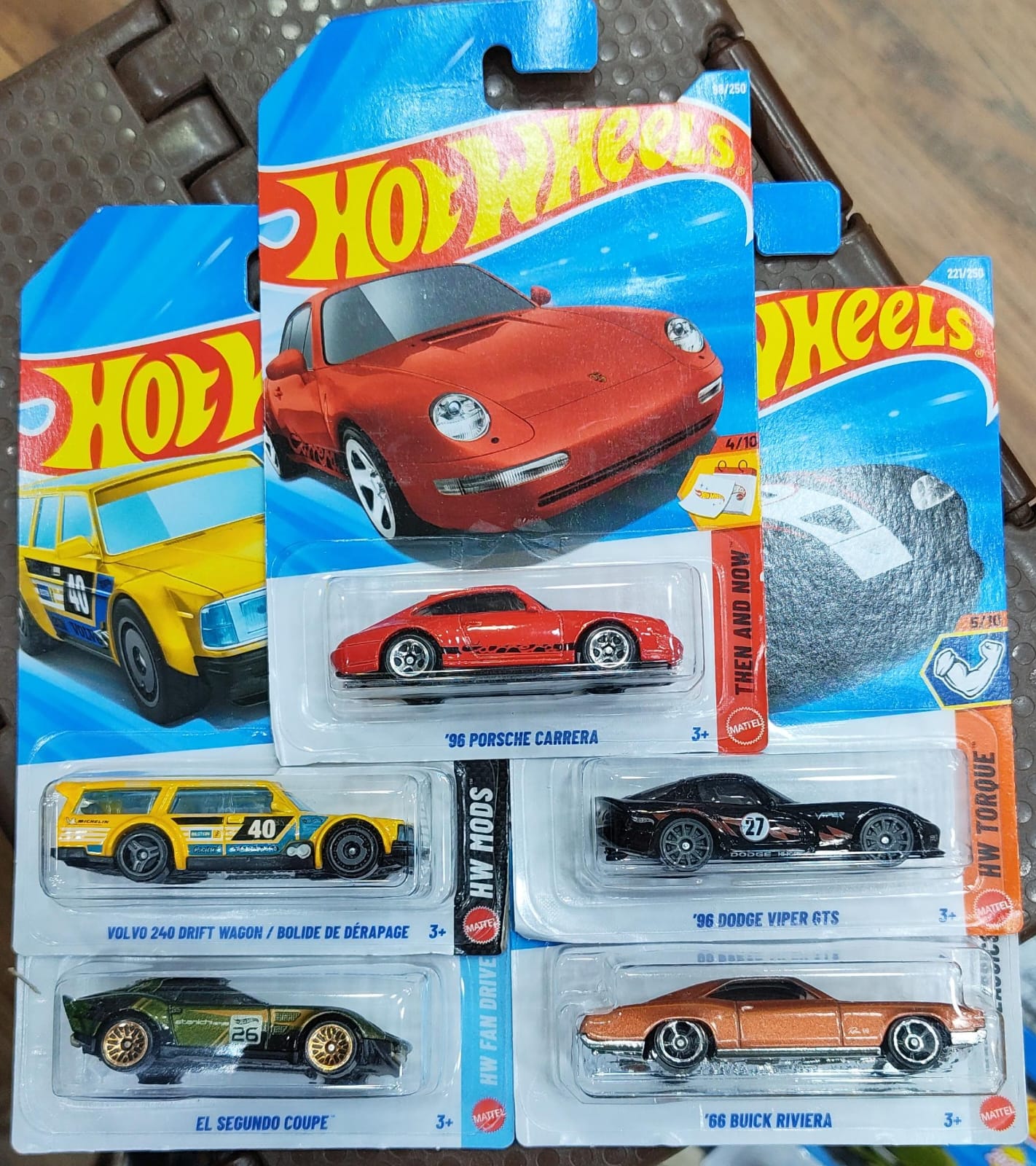 Hot Wheels Mainline - Pack of 5 Cars - M Case 2026 - 01
