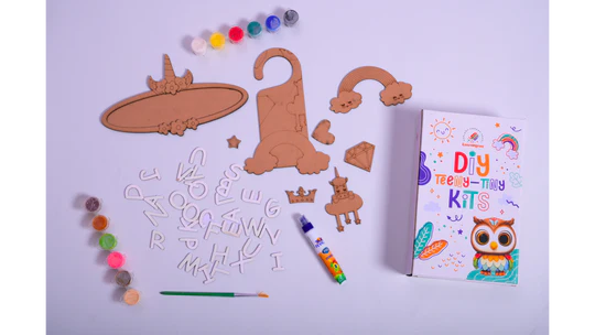 ilearnngrow Teeny Tiny DIY Unicorn Name Plate & Door Knob Kit – Room Décor Craft Set for Kids