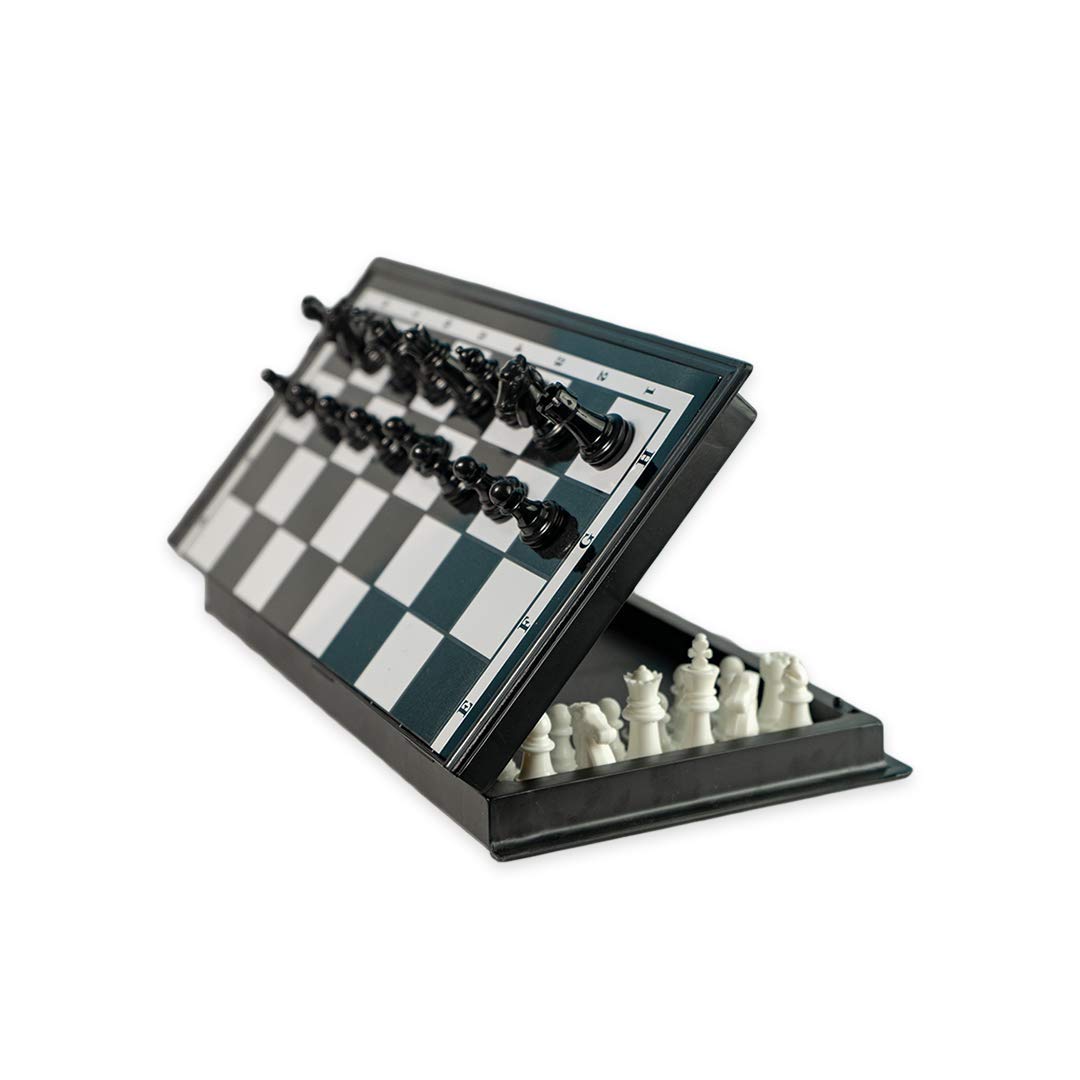 Ratna's Black & White Magnetic Chess Set - Black & White
