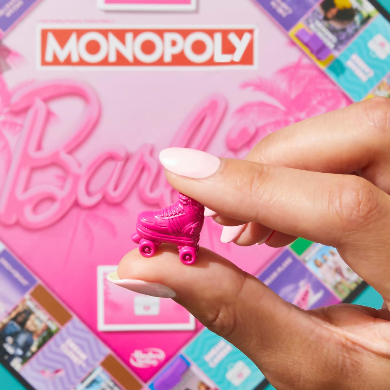 MONOPOLY: Barbie Edition Board Game, 2-6 Players, Fun Family Games for Kids and Adults - Pink