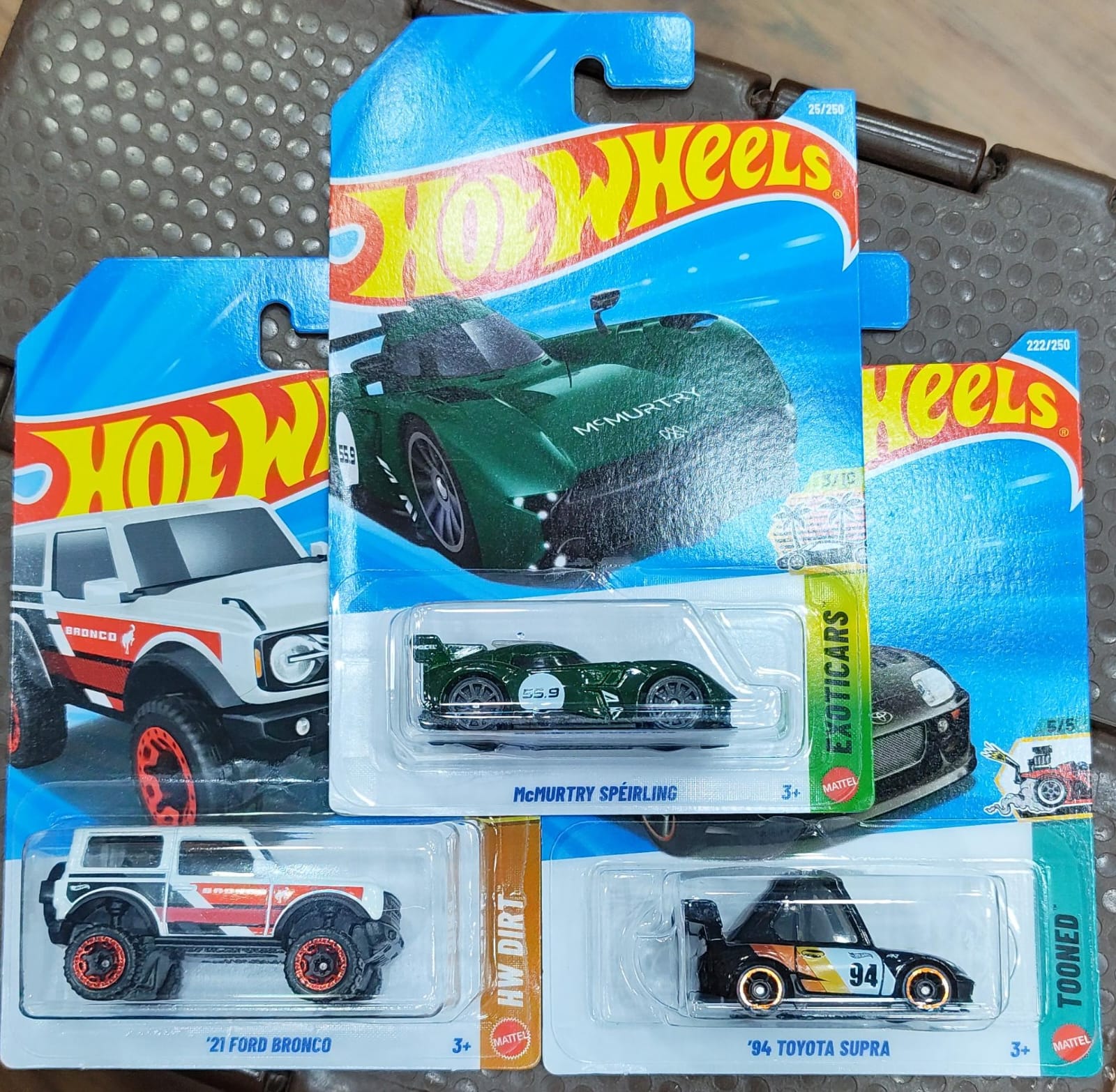 Hot Wheels Mainline - Pack of 3 Cars - Combo Cars Set