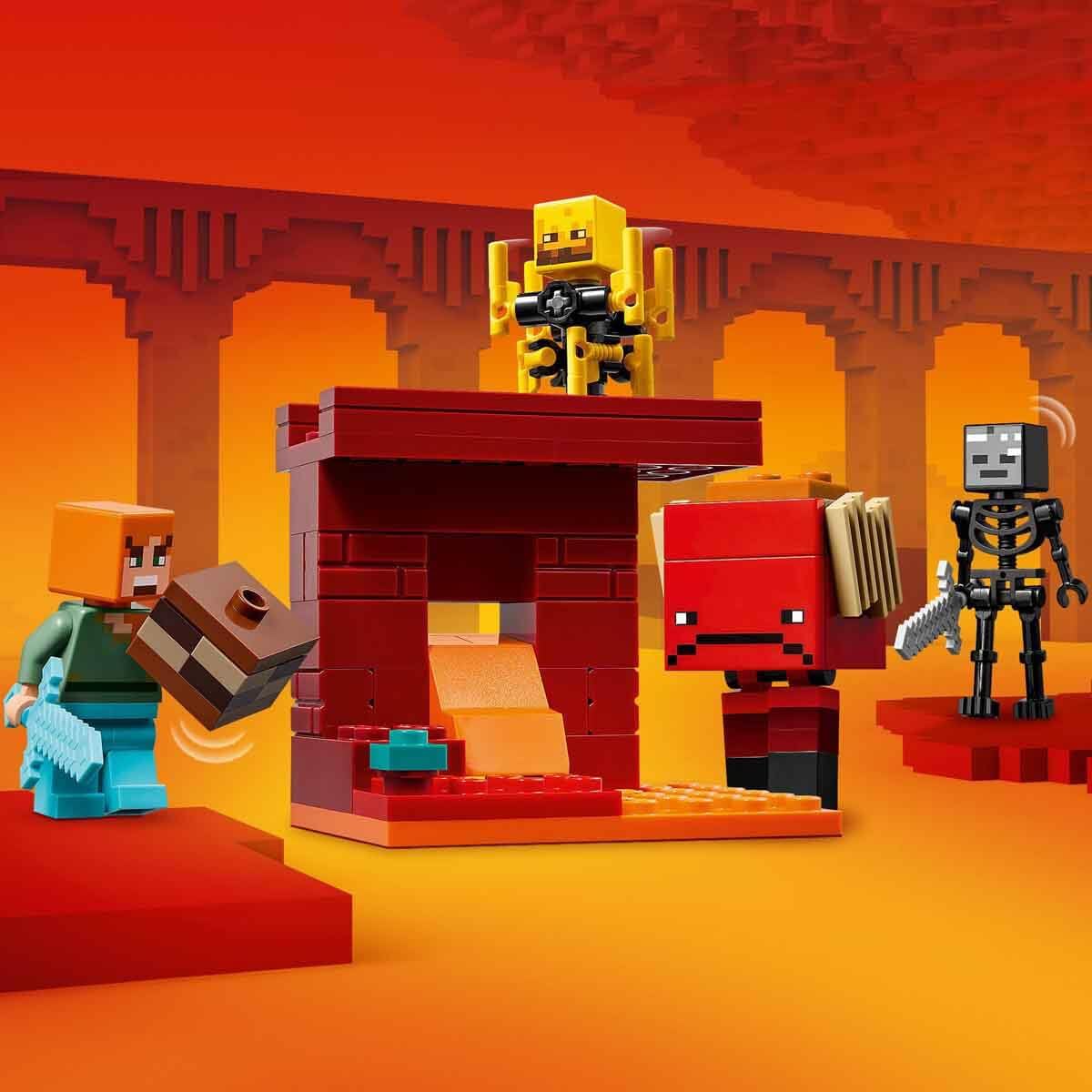 LEGO Minecraft The Nether Lava Battle Gamer Toy for Kids 21266 Building Blocks Toys for 6+ Gift for Boys and Girls