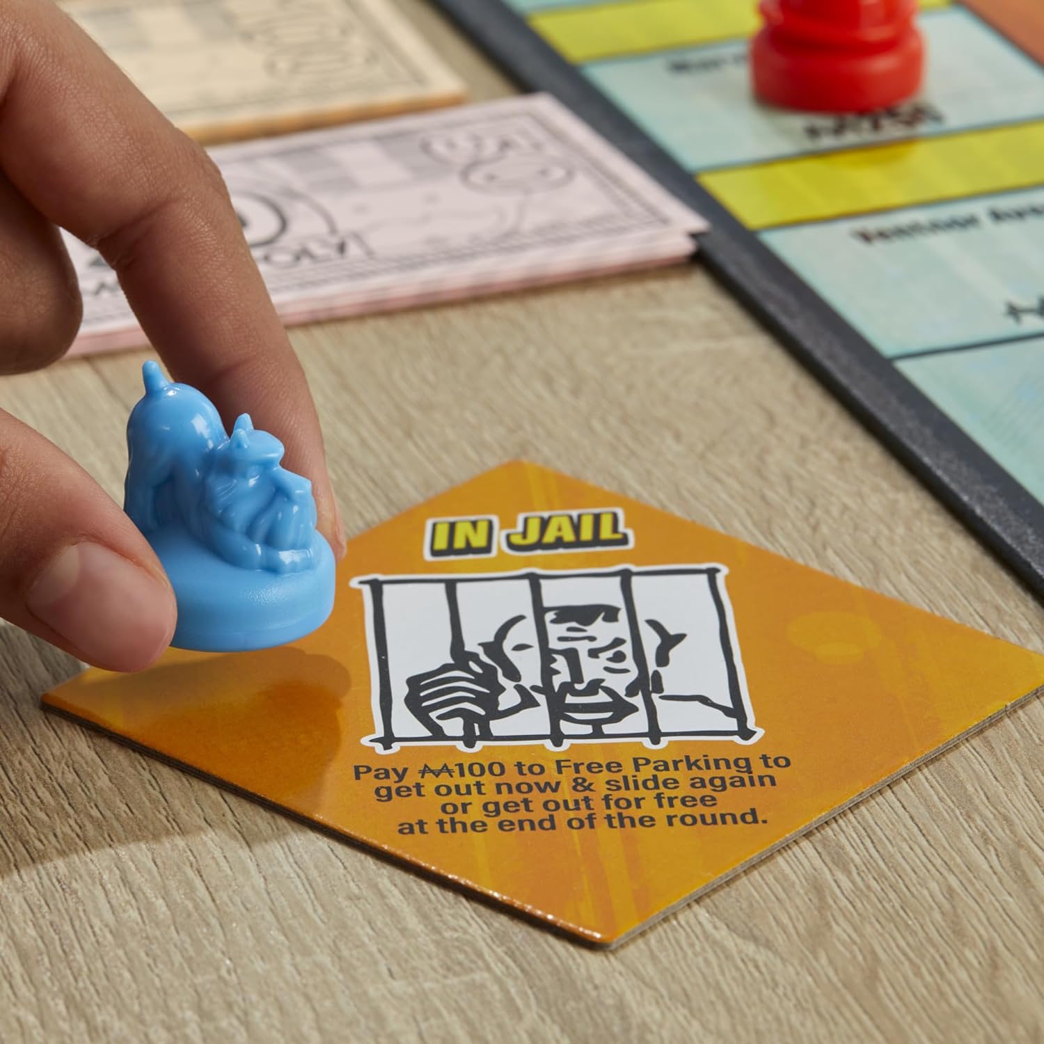 Monopoly Knockout Family Party Game for Kids, Teens, and Adults |  Quick-Playing Board Games