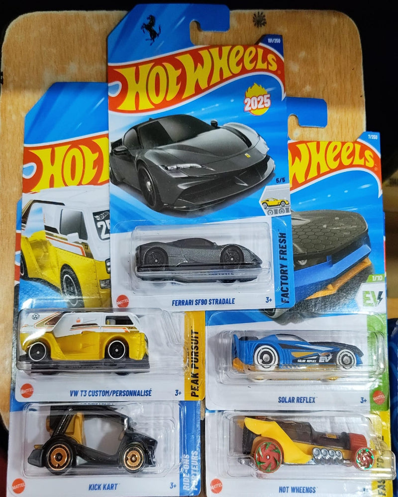 Hot Wheels Mainline - Combo Pack of 5 Cars - Mix Case 0