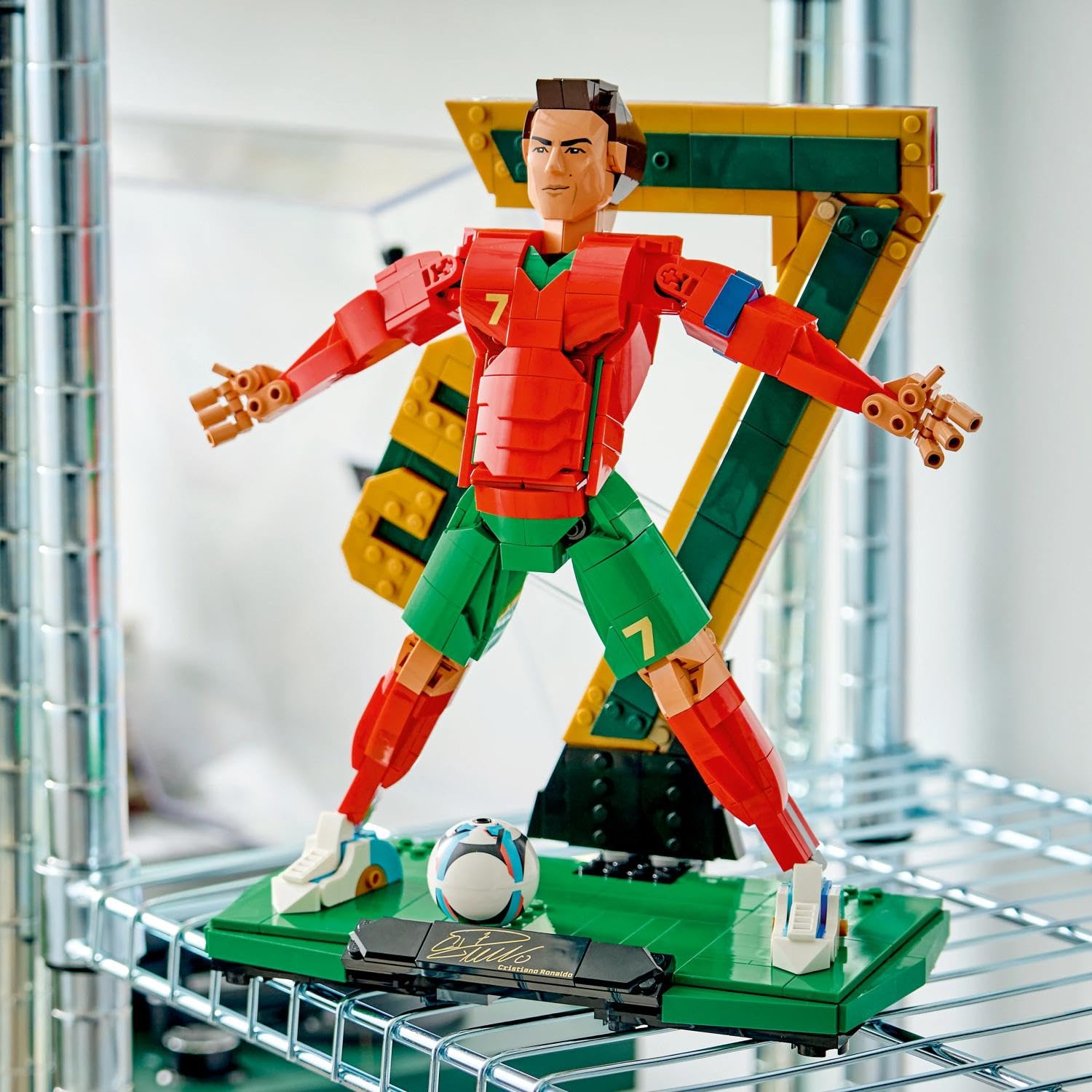 LEGO® Editions Cristiano Ronaldo – Soccer Legend - Building Set for Kids - Soccer Decor - 43016
