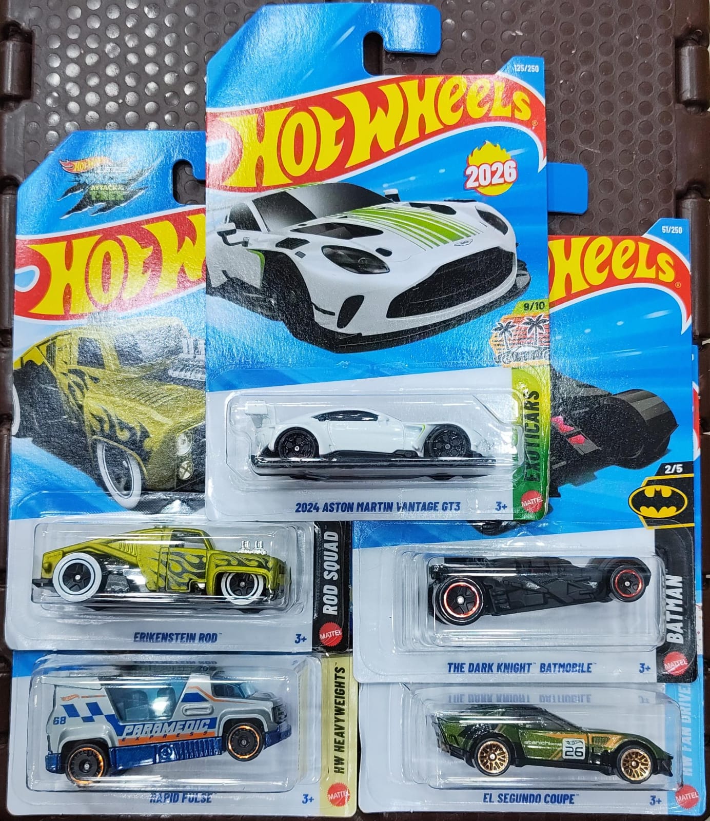 Hot Wheels Mainline - Pack of 5 Cars - L Case 2026