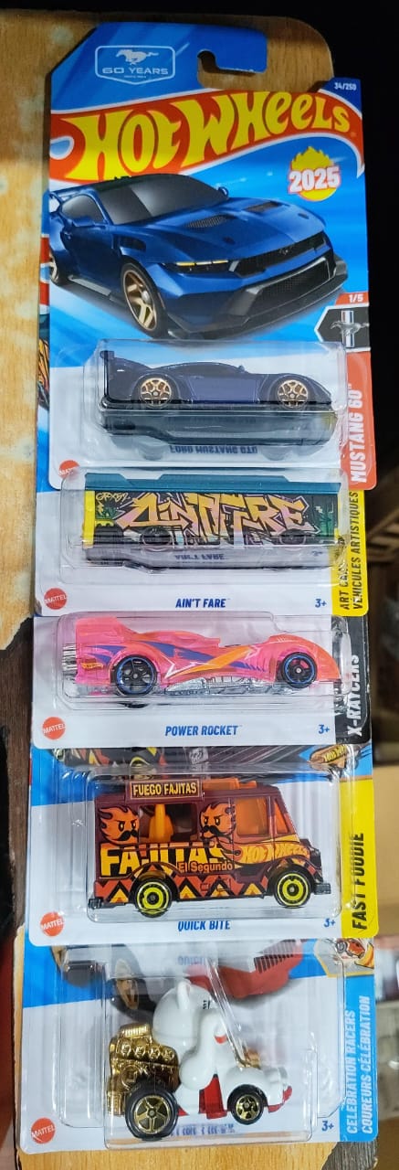 Hot Wheels Mainline - P Case 2025 - Combo Pack of 5 Cars - (1)