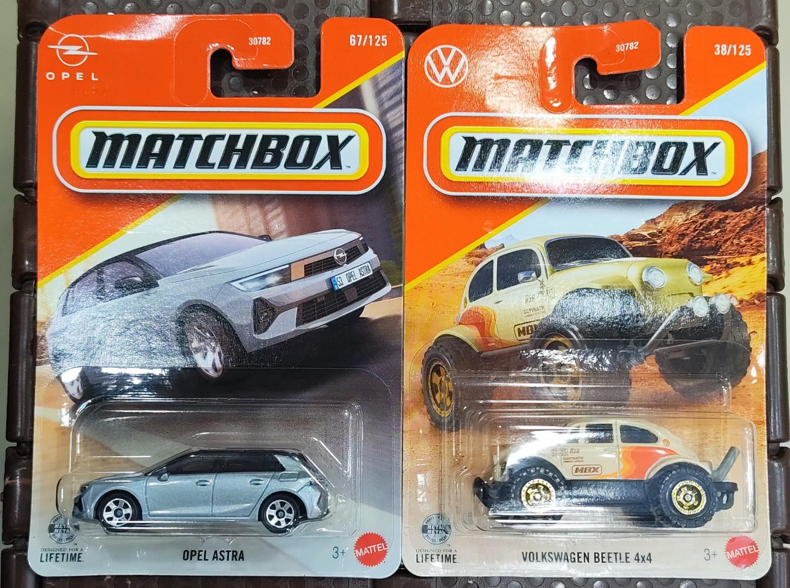 Matchbox Cars 2026 - Combo Pack of 2 Pcs - Volkswagen Beetel 4x4 & Opel Astra - 30782-95FG