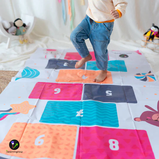 ilearnngrow Hop Scotch Play Mat - Multicolor