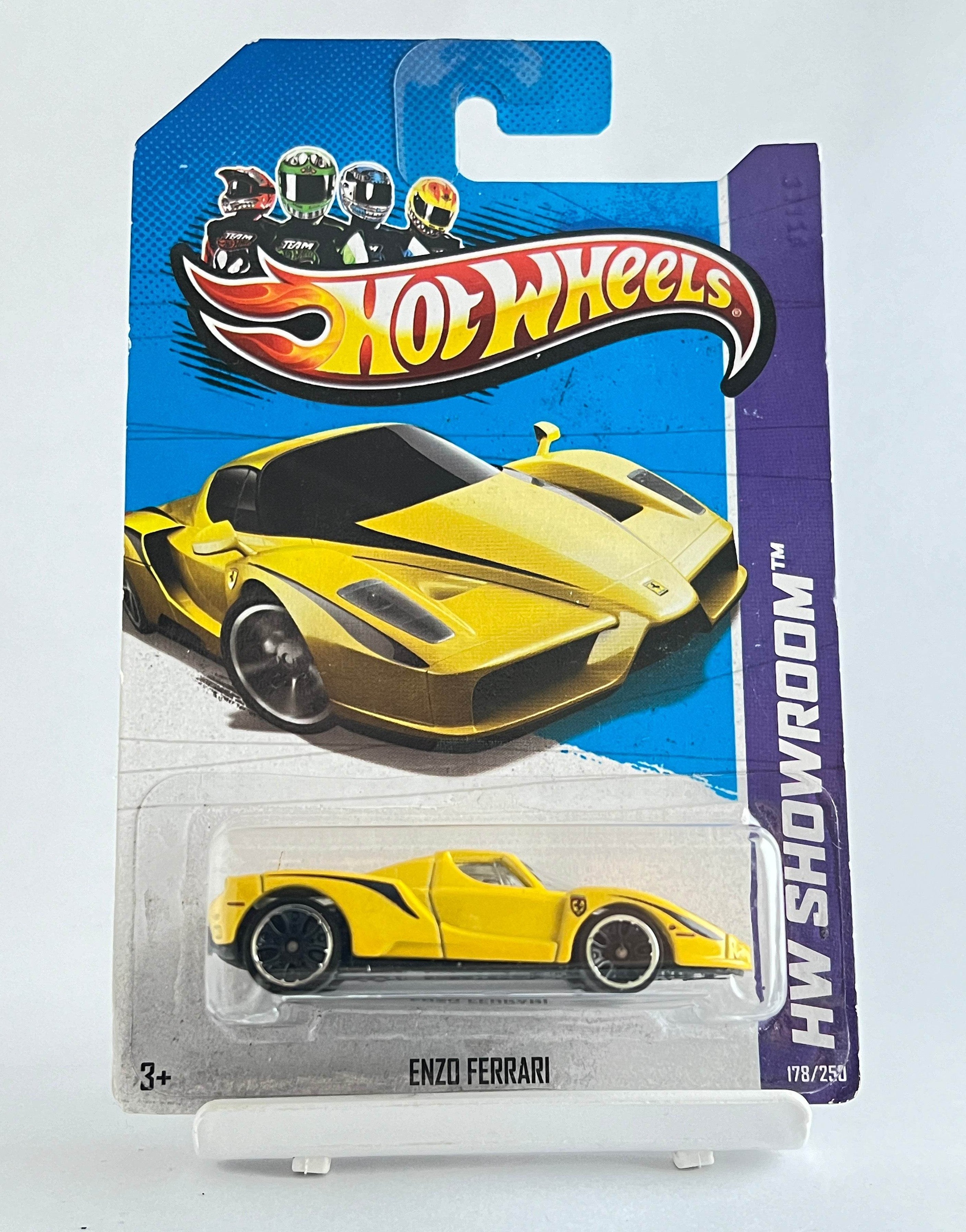 Hot Wheels Imported Premium - HW Showroom - Enzo Ferrari - Yellow