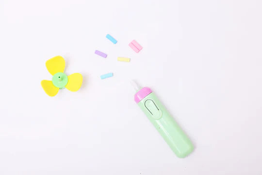 ilearnngrow Adorable Electric Erasers with Fan & 30 Refills – Set of 1 for Kids & Artists, Battery-Operated Automatic Eraser