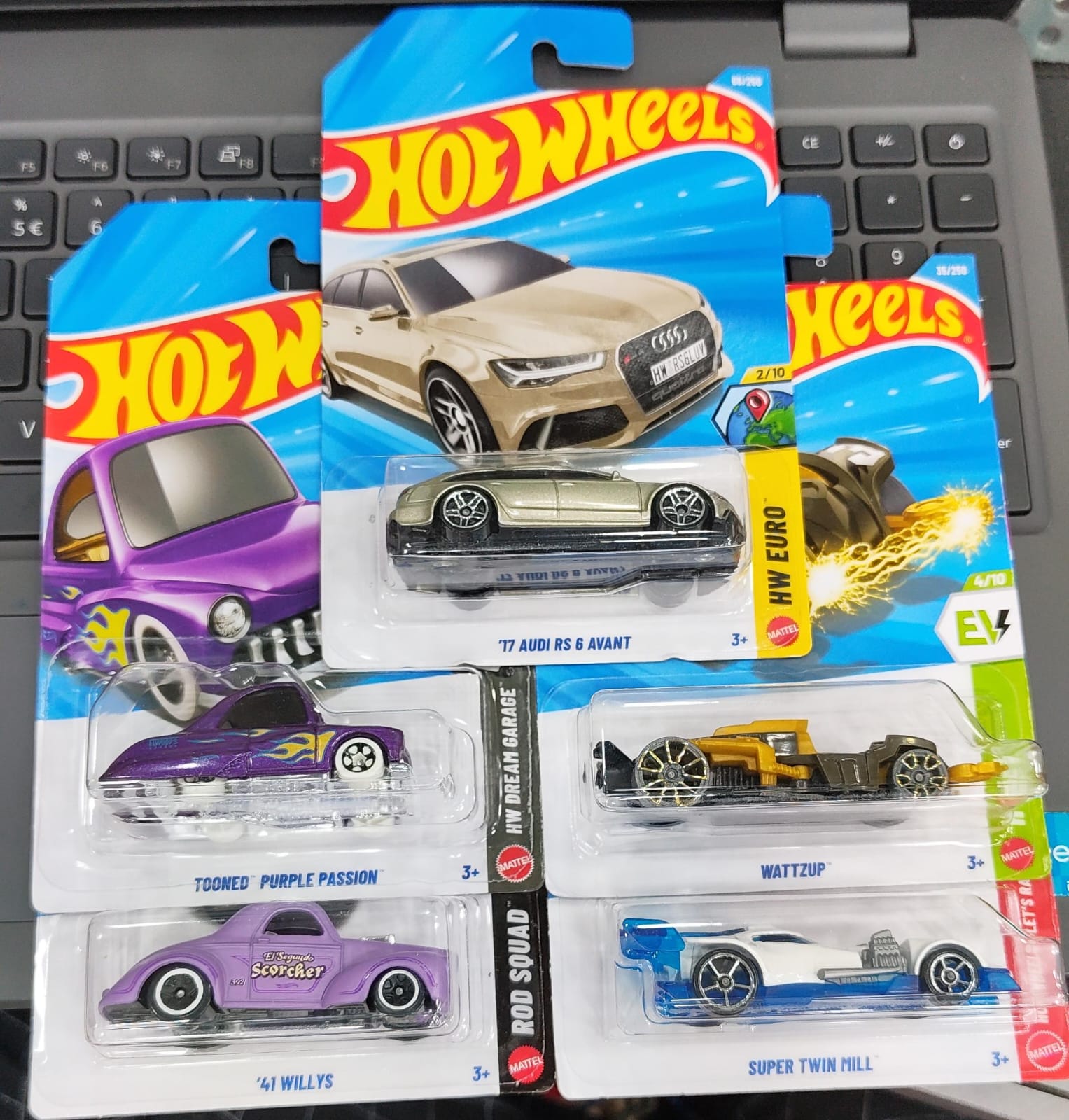 Hot Wheels Mainline - Combo Pack of 5 Cars - Long Card - H Case 2026 - 01