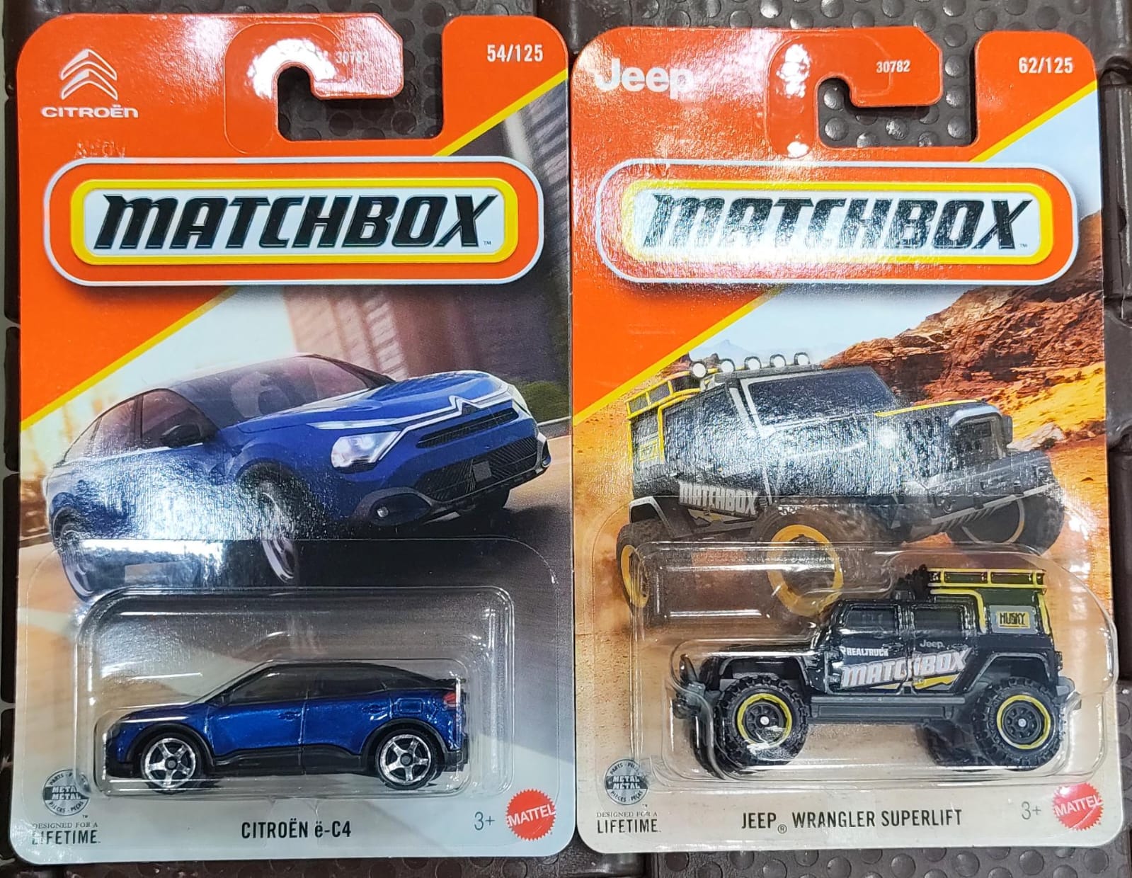 Matchbox Cars 2026 - Combo Pack of 2 Pcs - Citroen e-C4 & Jeep Wrangler Superlift - 30782-95FG
