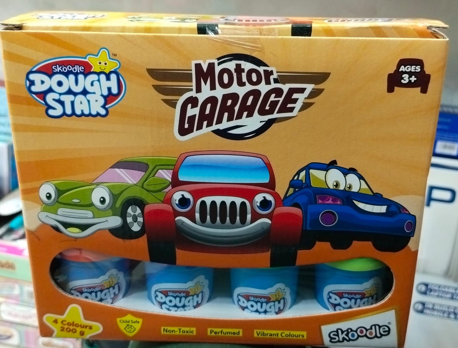 Skoodle Dough Star Motor Garage For Kids - 4 Colors 200gm - Color & Design May Vary