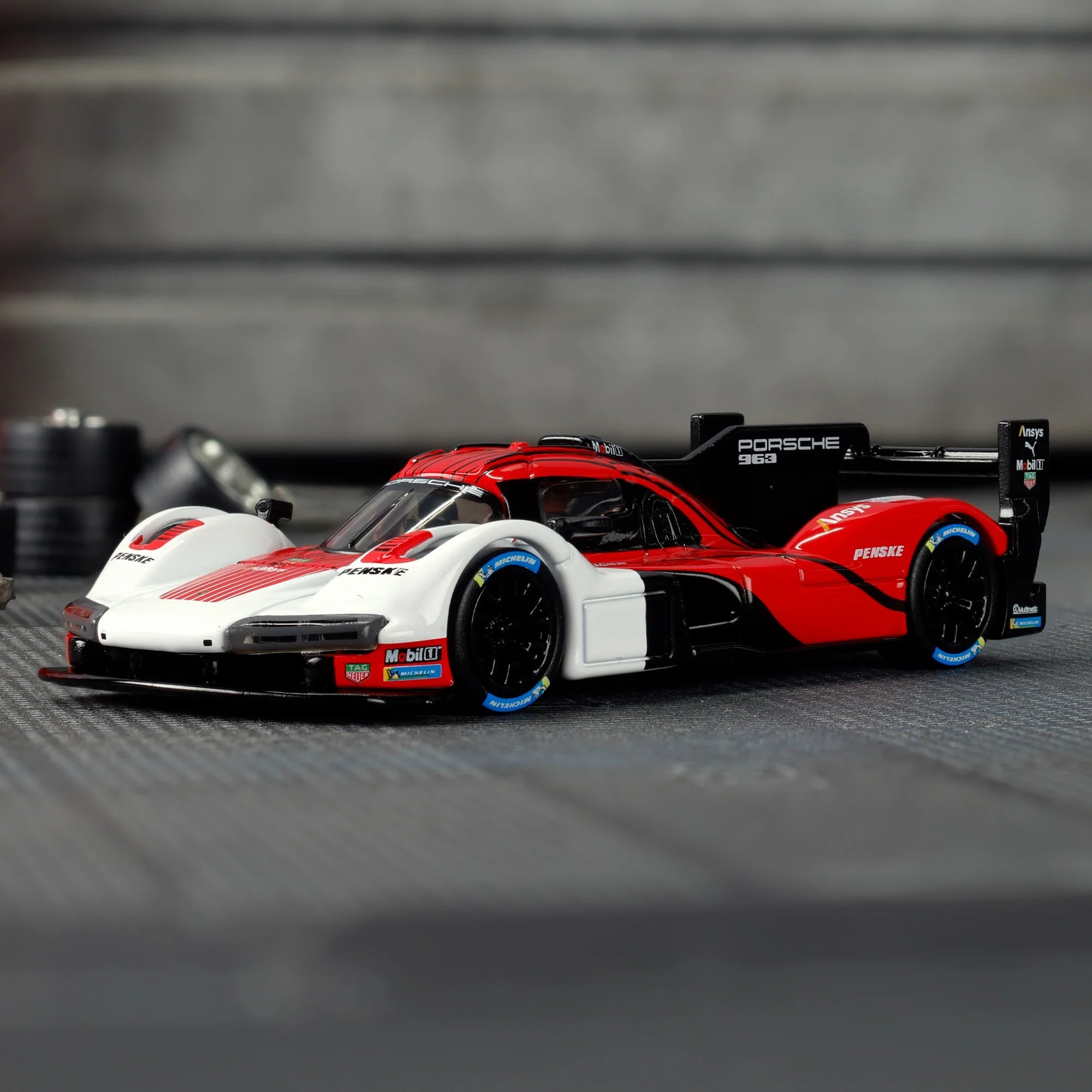 Hot Wheels Exclusive Elite 64 - Porsche 963 - Collectors Edition