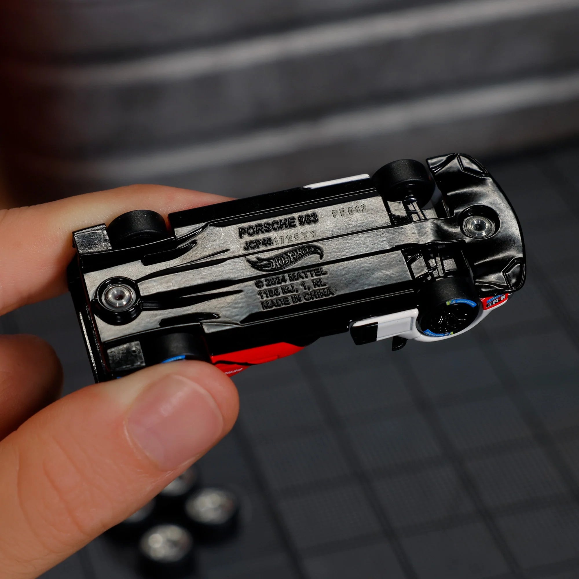 Hot Wheels Exclusive Elite 64 - Porsche 963 - Collectors Edition